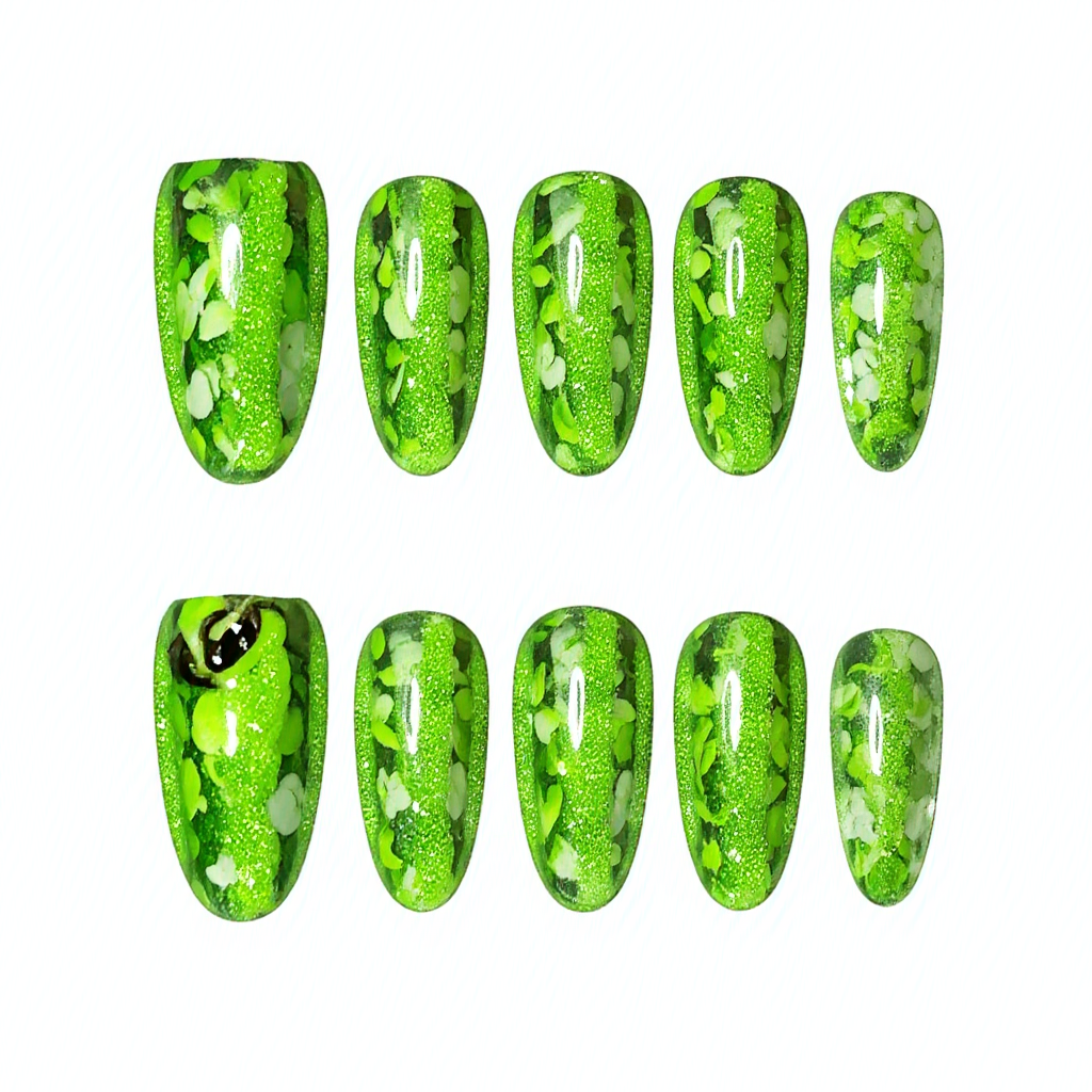 Almond - Customized Nail Art