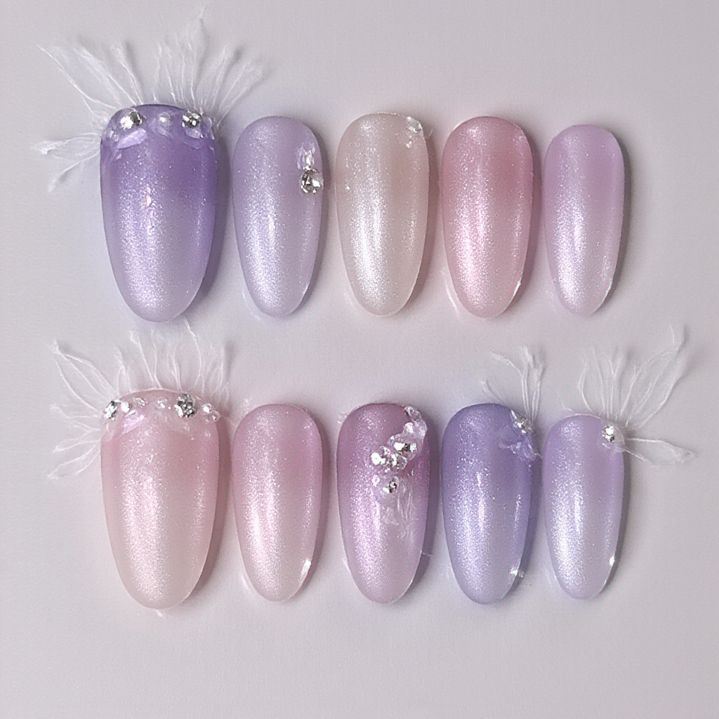 Oval - Customized Nail Art