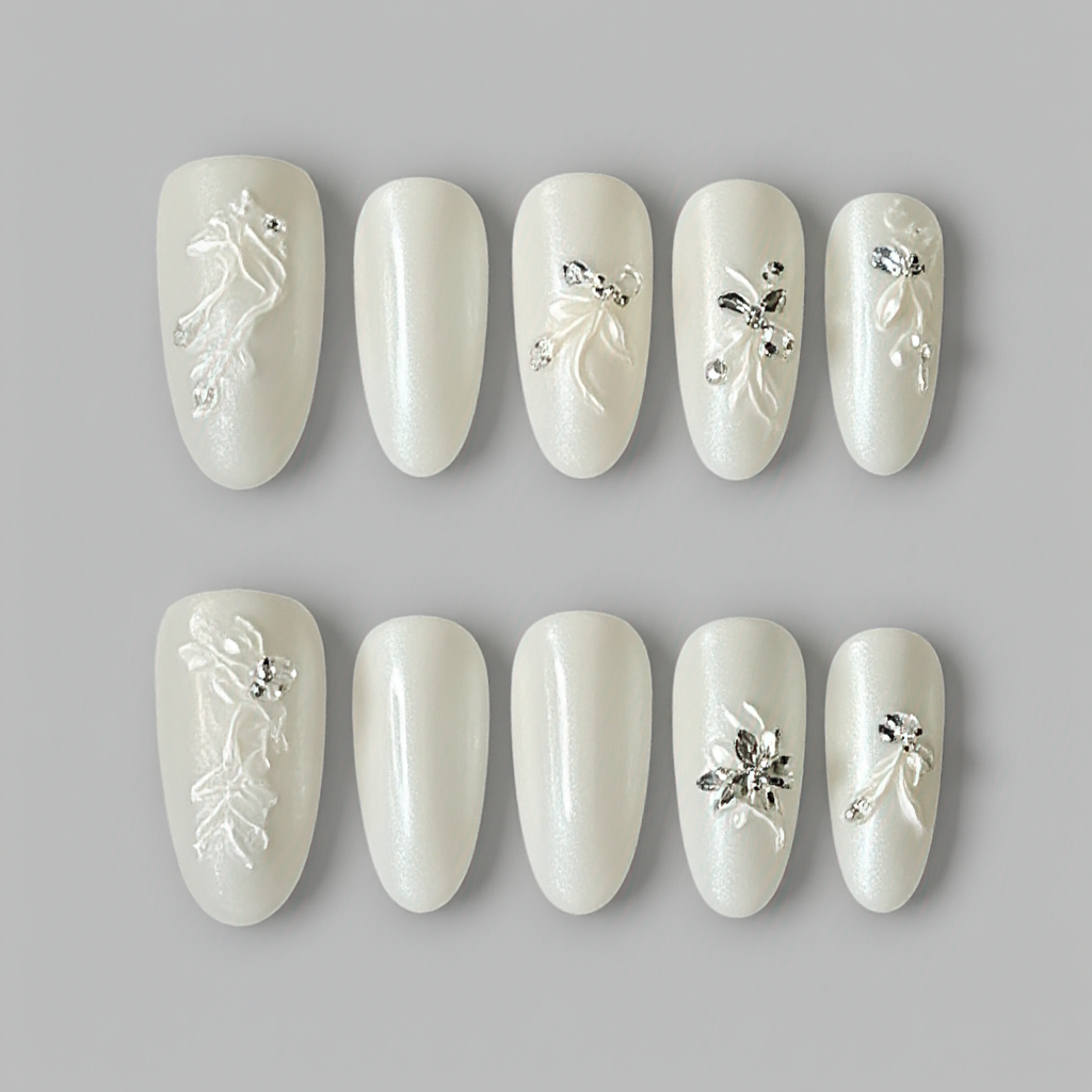 Oval - Customized Nail Art