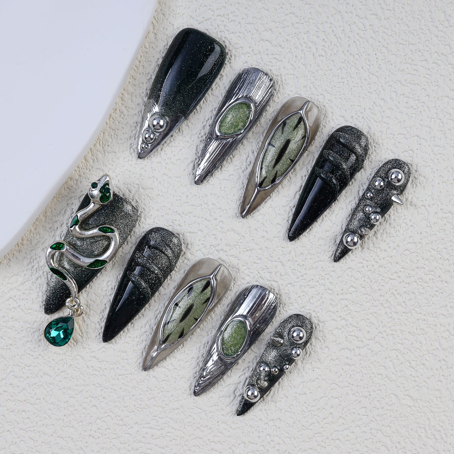 Hot Sale Dark Series Press on Nails Wholesale Slytherin Snake Nail Art Punk Metal Style Devil Eye Hand-wearing Fake Nail Art