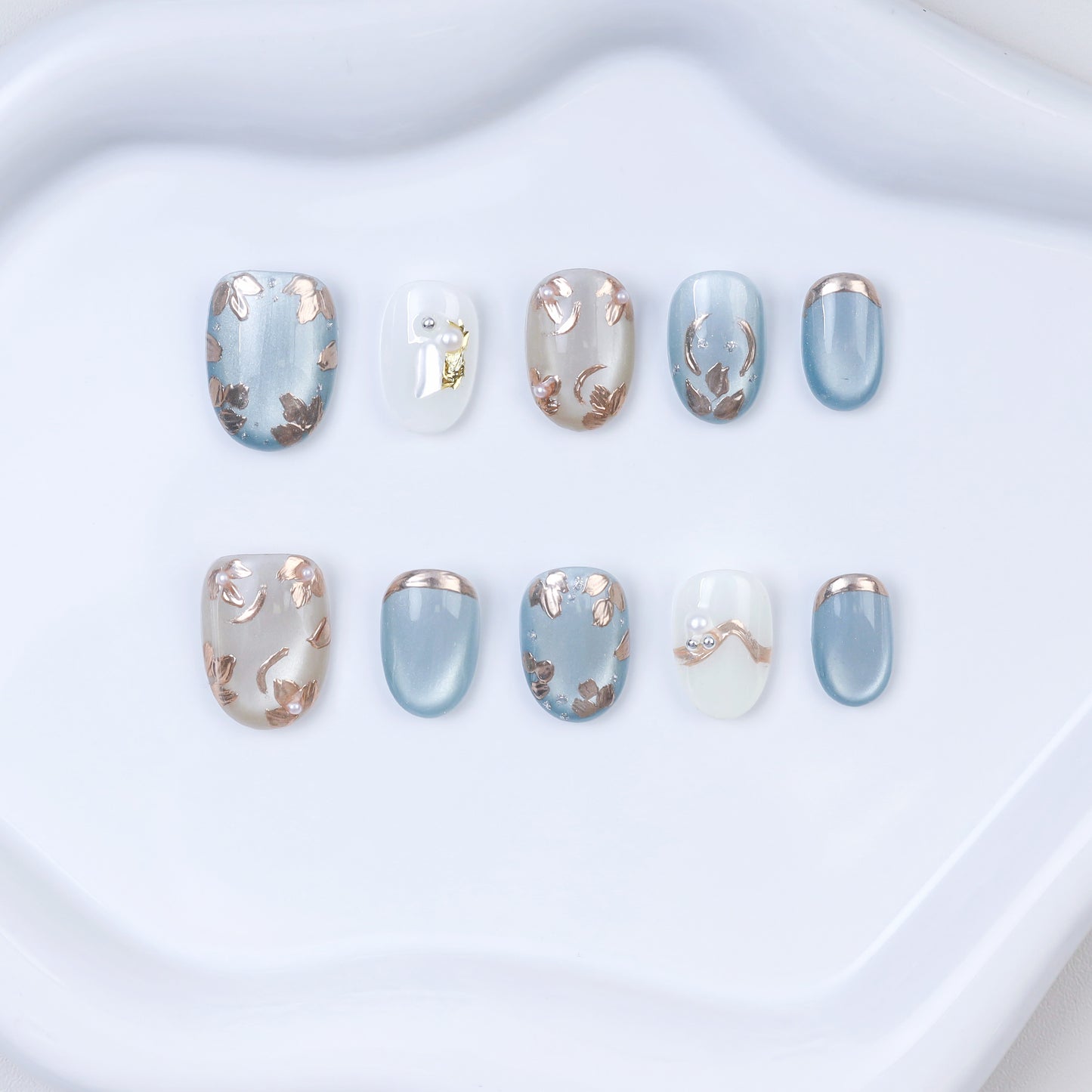 Handmade Squoval Press-On Nails | Shiny Platinum Cat Eye & Gold Leaf Design | Custom Glue-On Nails