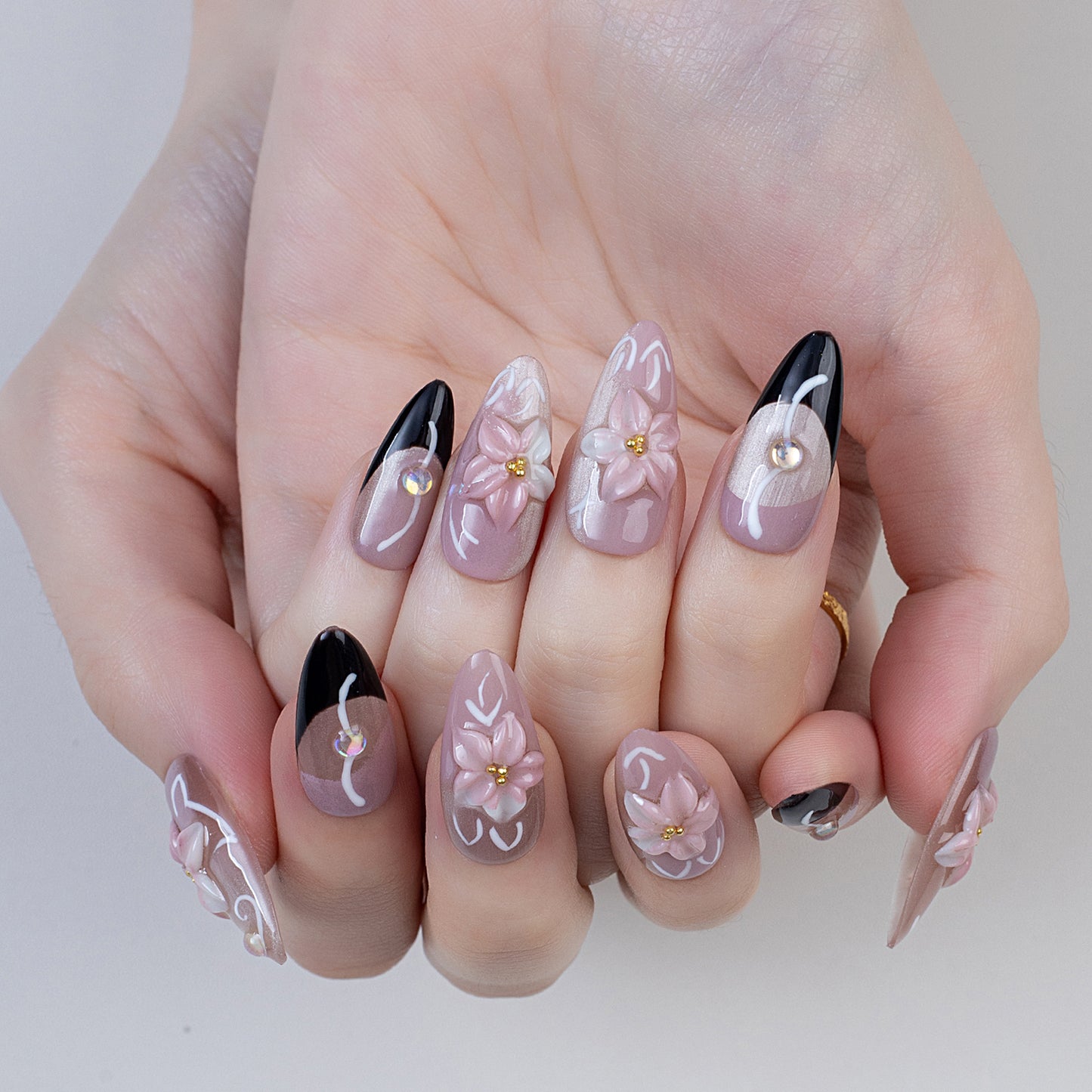 Luxury 3D Floral Cat Eye Design Handmade Reusable Press-On False Nails with Gift Package Luxury Floral False Nails