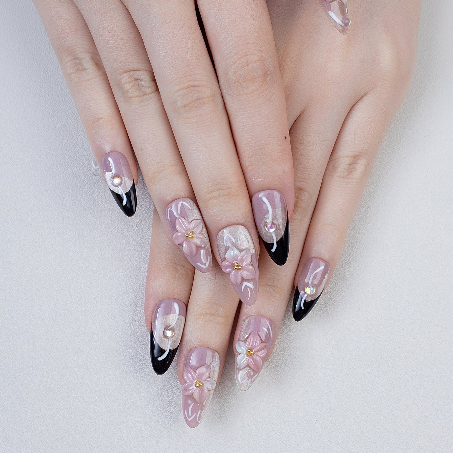 Luxury 3D Floral Cat Eye Design Handmade Reusable Press-On False Nails with Gift Package Luxury Floral False Nails