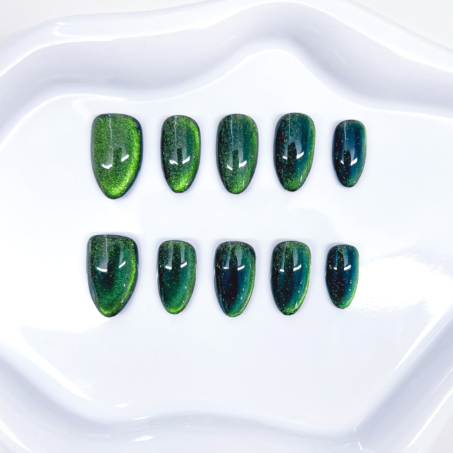 Multi-color Cats Eye Short Almond Handmade Press on Nails 10 Pcs High Quality Wholesale Reusable False Nails with Glue