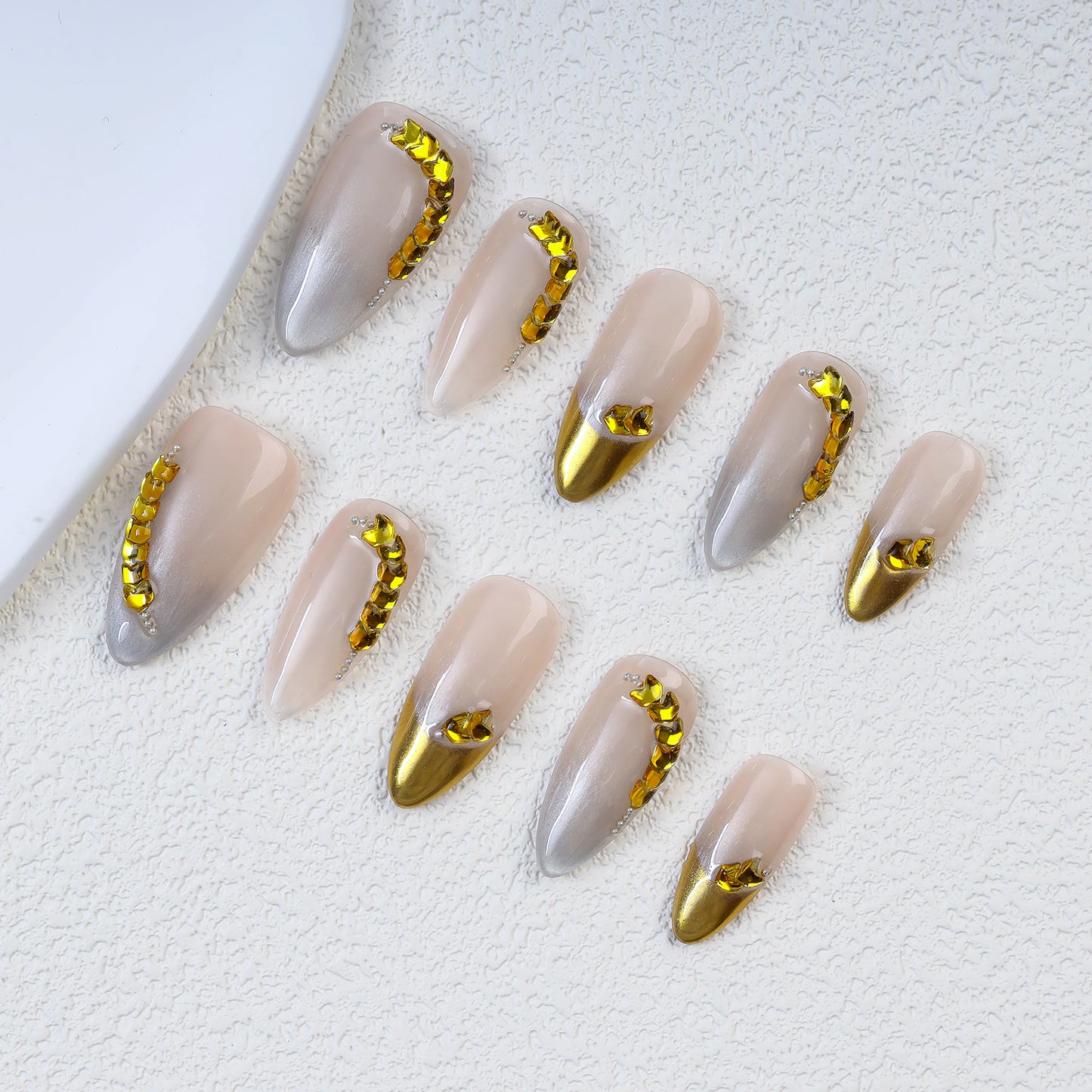 10pcs Gold Wheat Ear Handmade Almond Press on Nails Wholesale Stick on Nail Art Artificial Fingernails for Party with Rhinestone