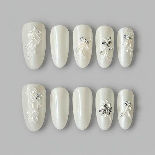 Oval - Customized Nail Art